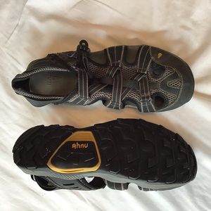 Ahnu amphibian sandals, size 11.5